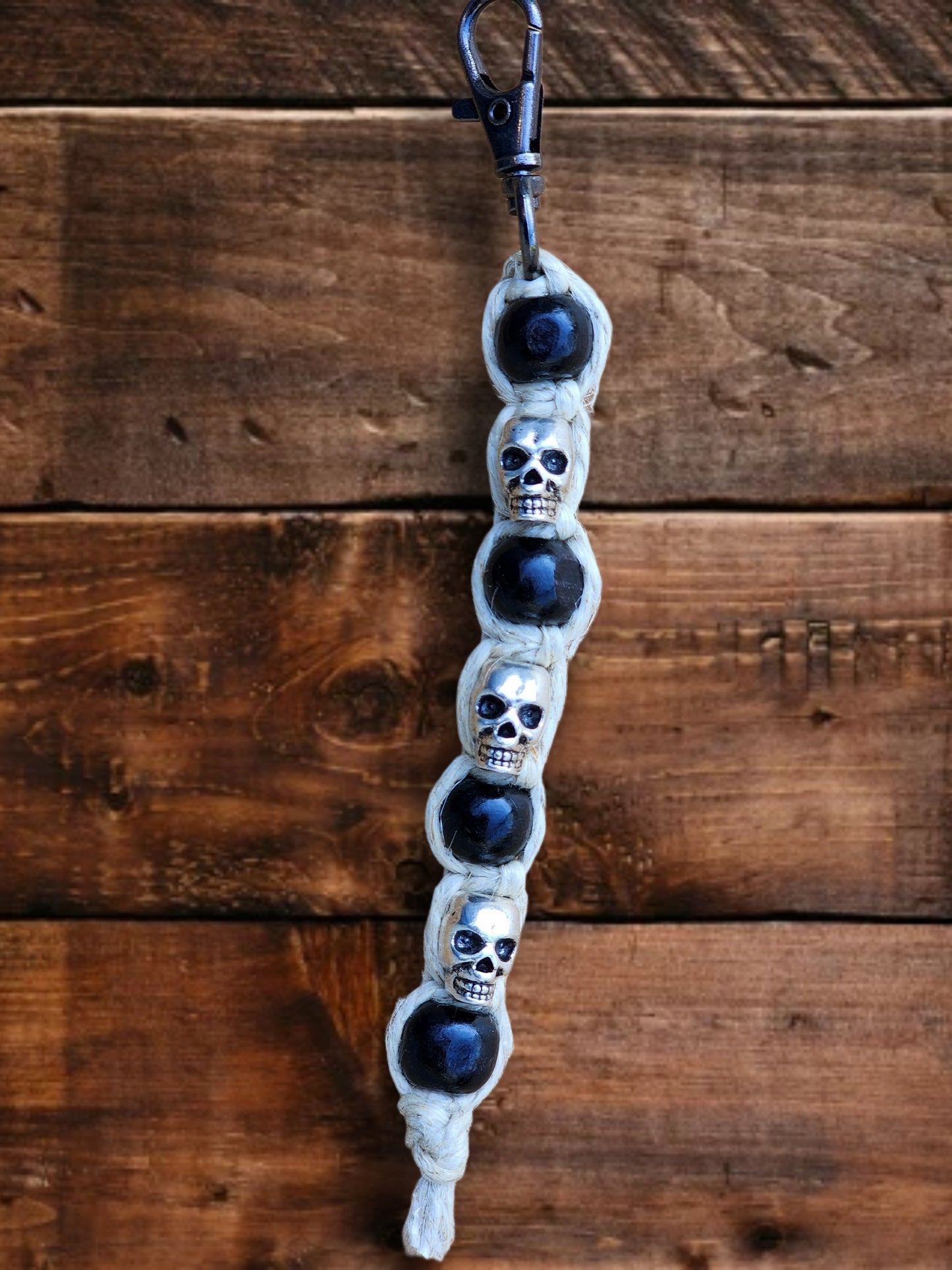Eco-Friendly Hemp Keychain: Natural Fiber Jewelry