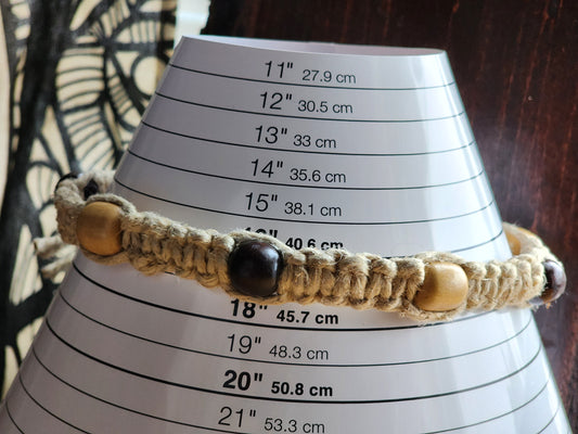 Eco-Friendly Hemp Necklace: Natural Fiber Jewelry
