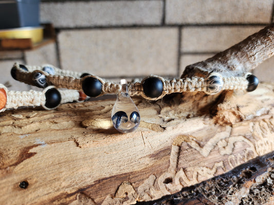 Eco-Friendly Hemp Necklace: Natural Fiber Jewelry